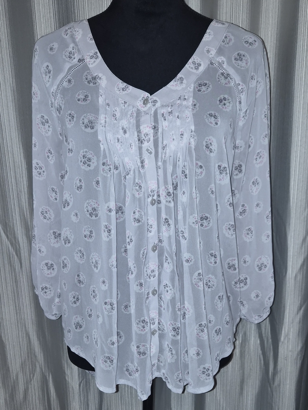 LC Lauren Conrad White Sheer Floral Pintuck Blouse